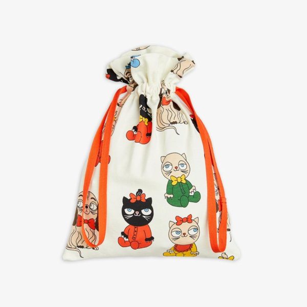 Vogueroute.shopd566b94687 4